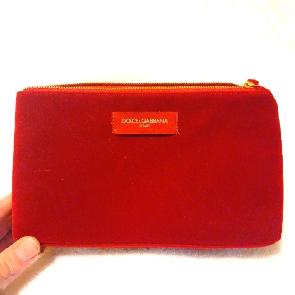New Dolce & Gabbana Cosmetics Bag Burgundy.